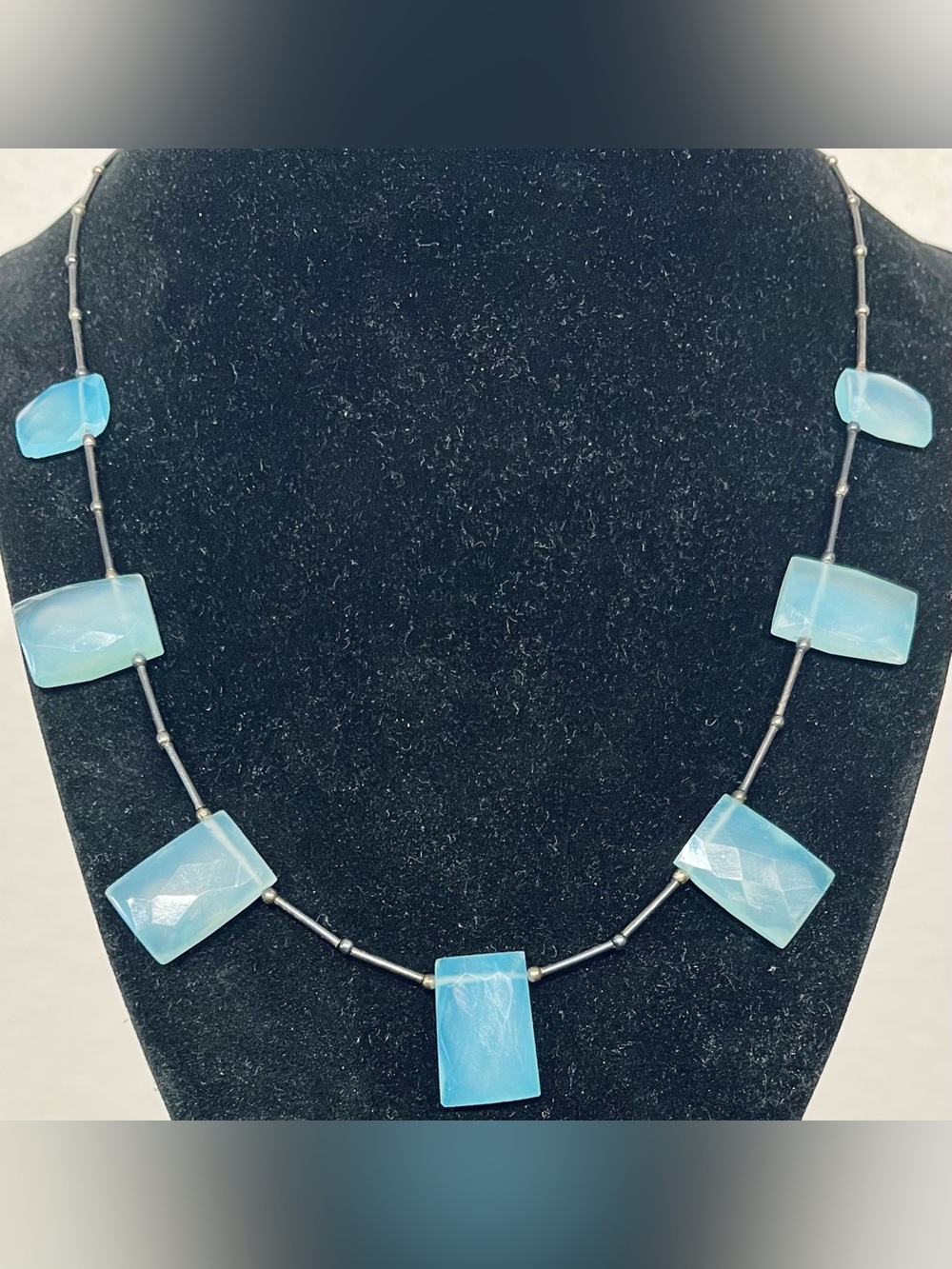 925 Sterling Silver Blue Faceted Rectangle Bead Necklace